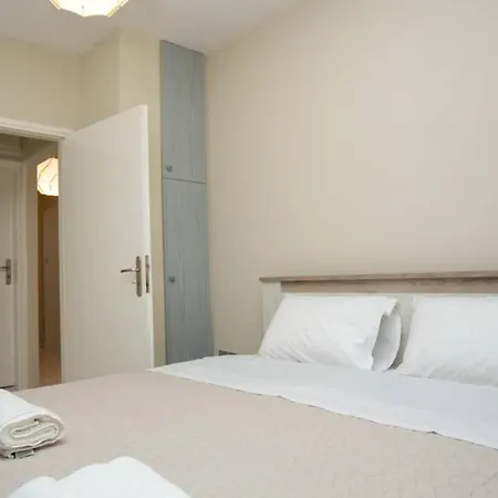 Apartman Blue And Hriszí Aktí Haniá